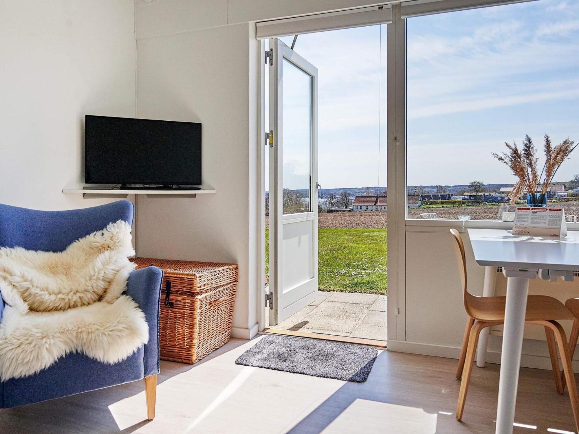 2 Person Holiday Home In Allinge エクステリア 写真