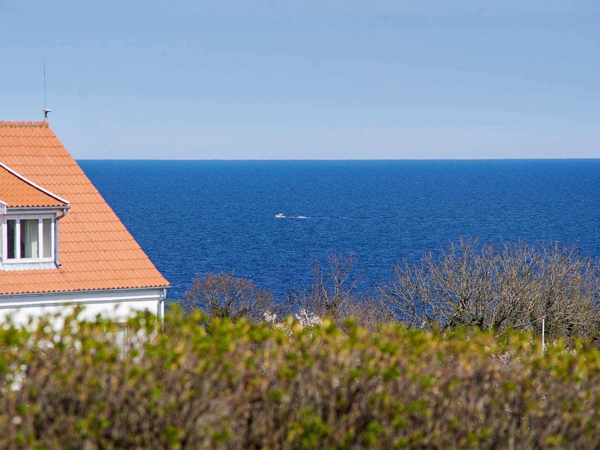2 Person Holiday Home In Allinge エクステリア 写真