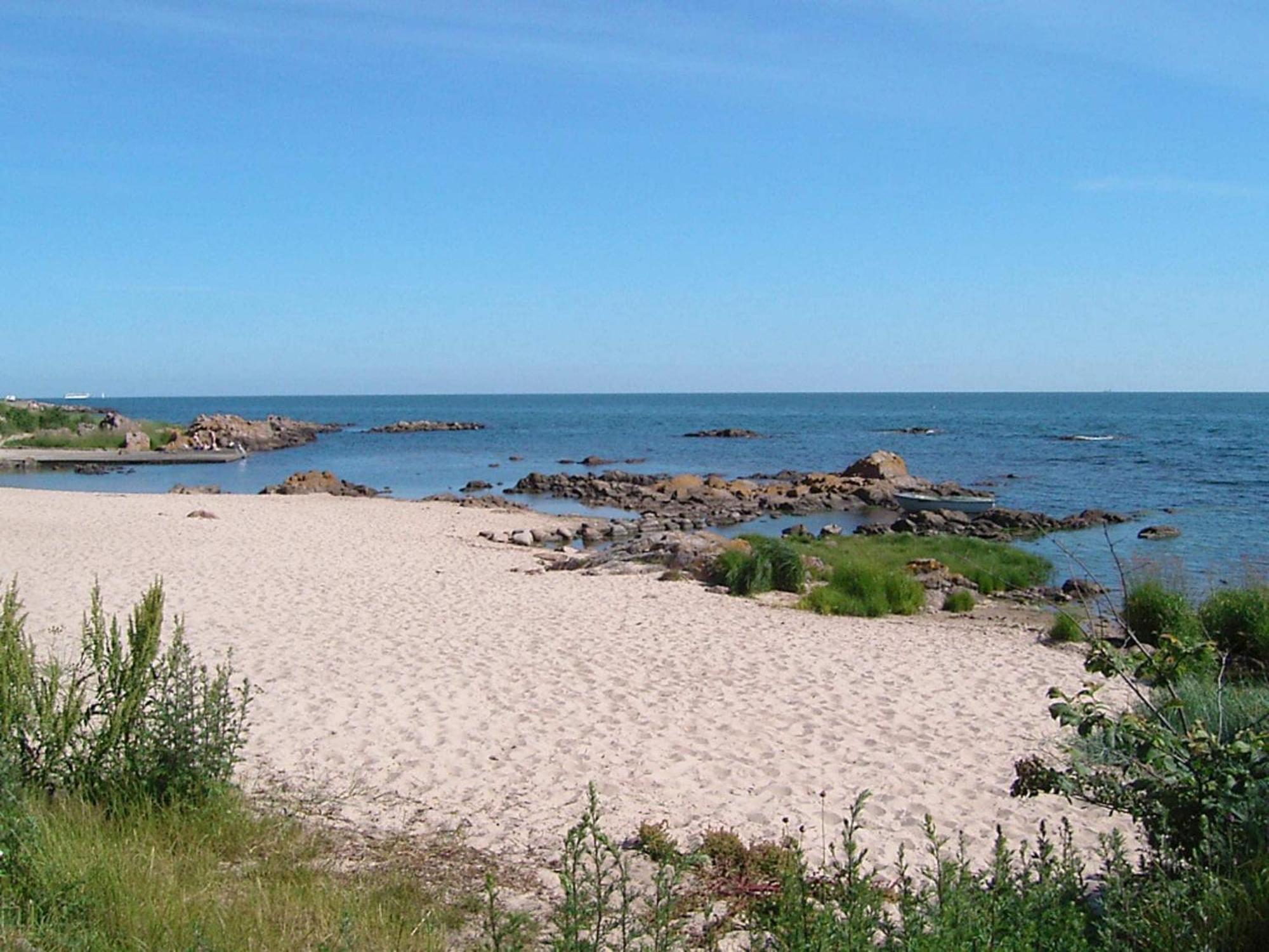 2 Person Holiday Home In Allinge エクステリア 写真
